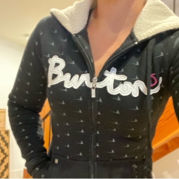 Burton Tops - ❄️ Burton Sherpa Lined Hoody in Brown